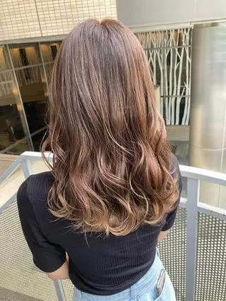 セミロング カラー 曲がる縮毛矯正 LIBER 岩名のヘアスタイル