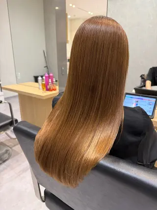 ロング 長谷川 紗羅のヘアスタイル
