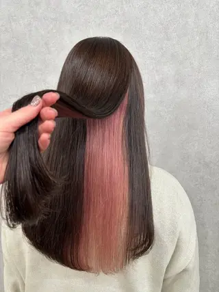 ロング カラー 倉澤 愛理のヘアスタイル