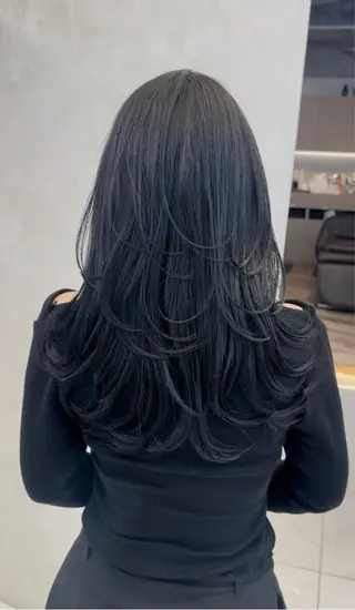 ロング カラー 韓国風レイヤーカラー ライムのヘアスタイル