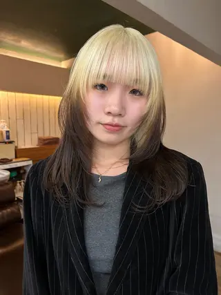 ミディアム ハイトーン特化/和音 【デザインカラー】のヘアスタイル