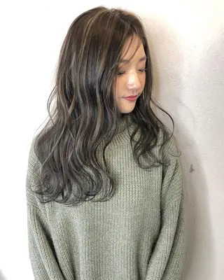 ロング カラー あさだ しゅうたろうのヘアスタイル