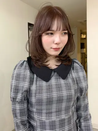 ロング カラー mizuki/ピンク ベージュ.レイヤーのヘアスタイル