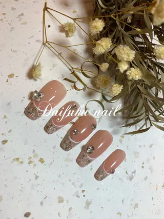 ミディアム Daifuku nailsのネイルデザイン