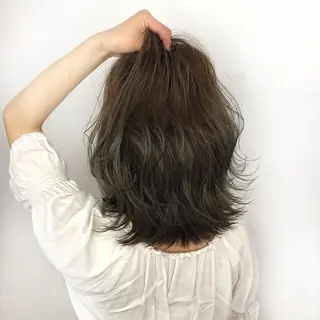ミディアム カラー 小顔レイヤー/ ベージュ🤍Rieのヘアスタイル