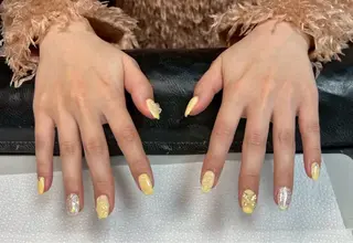 ネイル AIRI PEEKABOO梅田のネイルデザイン