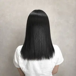 ミディアム カラー Aina ʚ透明感ɞ ブリーチ特化✨艶感のヘアスタイル