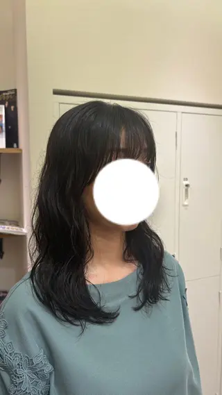 セミロング MAHAE 中司のヘアスタイル