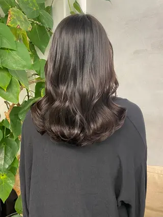 セミロング JESSI / Sopiのヘアスタイル