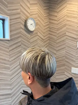 ショート カラー 🌈ᵕ̈*阿部 光✨✨✨のヘアスタイル