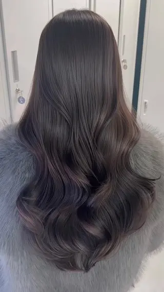 ロング モリシタ チョウのヘアスタイル