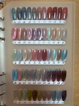 カラー なつ Nailのネイルデザイン