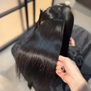 ロング パーマ 髪質改善Ⅰ透明感 艶カラーⅠたつやのヘアスタイル