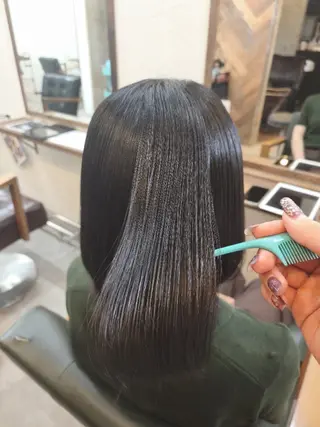 セミロング LEASH 北原のヘアスタイル