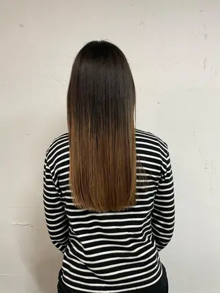 ロング 廣元 早紀のヘアスタイル
