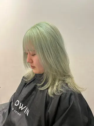 セミロング カラー 🫒オリーブ/透け感 レイヤー🌿モエカのヘアスタイル