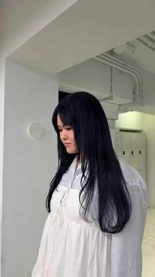 ロング カラー naturalカラー / Rukaのヘアスタイル