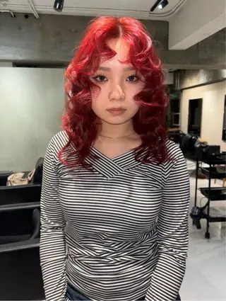 カラー 🪺透明感カラー/ ブリーチ/カエデ🪺のヘアスタイル
