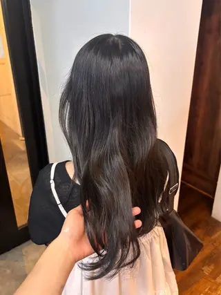 ロング カラー loty すずな/透明感カラーのヘアスタイル