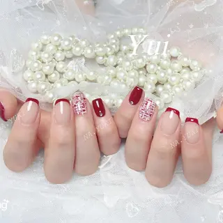 ネイル 🦋 Queenieのネイルデザイン