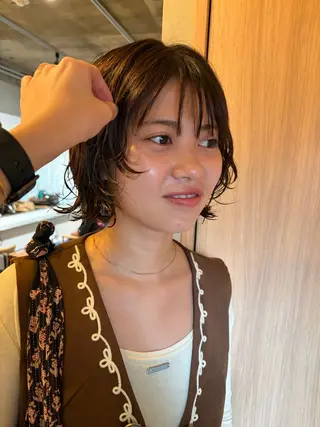 ショート カラー パーマ 土川 陽菜のヘアスタイル