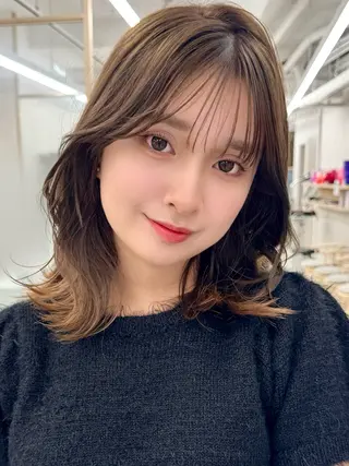 ミディアム 石川 真尋のヘアスタイル