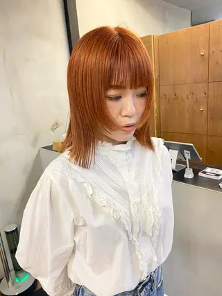 ミディアム カラー パーマ ヘアアレンジ デザインカラー/ボブ ブリーチカラー/ユリのヘアスタイル