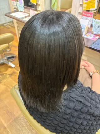 カラー 太田 遥乃のヘアスタイル