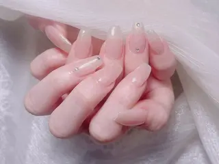 ネイル KARI ネイルサロンのネイルデザイン