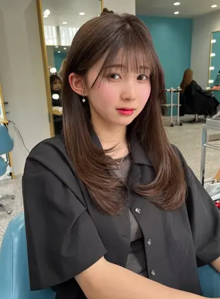 セミロング カラー 上谷 圭輝のヘアスタイル