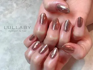 ネイル LULLABY 銀座並木通り店のネイルデザイン