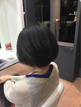 ショート カラー 貴方に似合うを見つけ ます🌱市川リョウカのヘアスタイル