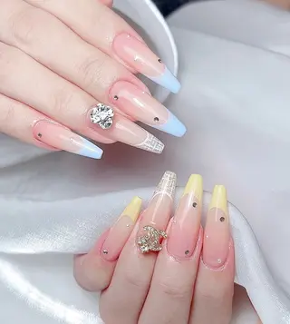 ネイル 🎀M nails✨ ビューティーのネイルデザイン