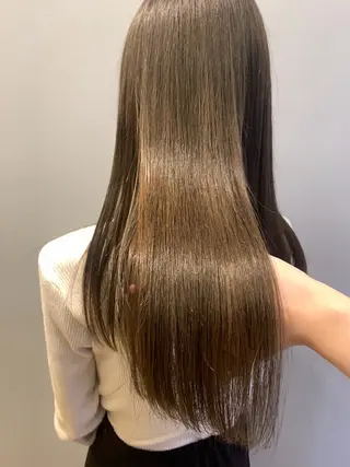 カラー 田中 優菜のヘアスタイル