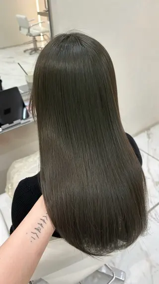 ロング カラー パーマ TOMO/ブリーチ 無しオリーブのヘアスタイル