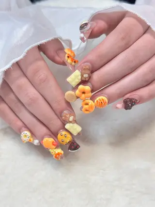 ロング yuka ⭐︎のネイルデザイン