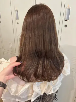 ミディアム カラー ヘアアレンジ N° +aero 横浜のヘアスタイル