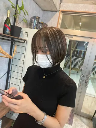 ショート andKおもろまち店 艶ダブルカラー✨のヘアスタイル