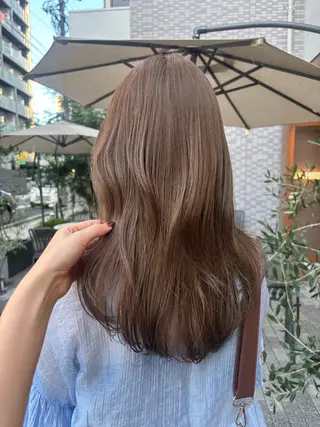 セミロング 透明感カラー 人気NO.1MIYUのヘアスタイル