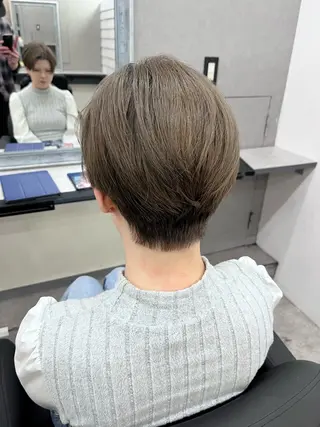 ショート カラー ブリーチ有無Wカラー メンズパーマ大成のヘアスタイル