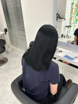 セミロング カラー ヘアアレンジ 🎀RIN🎀 縮毛矯正🩶暗髪のヘアスタイル