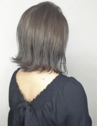 カラー 堤 麻衣子のヘアスタイル