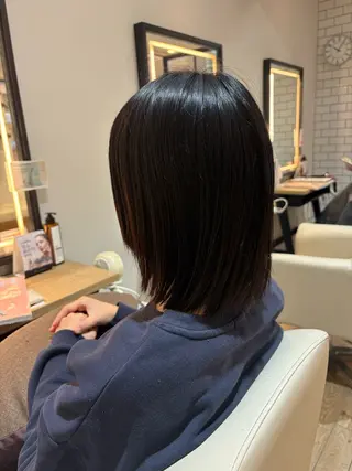 ミディアム 梅沢 優羽のヘアスタイル