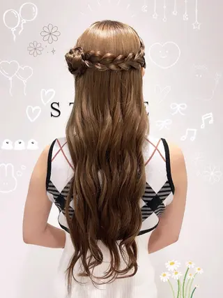 ヘアアレンジ レイヤー｜ハッシュ｜ ヘアセット｜山田寛菜のヘアスタイル