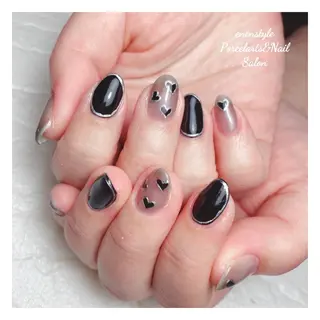 ミディアム ネイル 🐾enen style 🐾のネイルデザイン