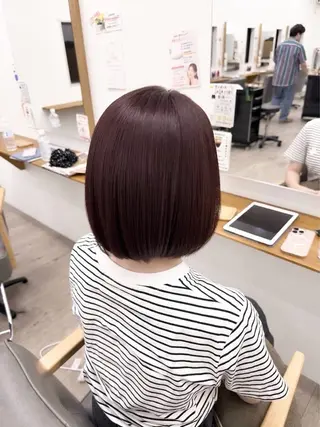 ショート ちほ/顔周りレイヤー /ベージュカラーのヘアスタイル