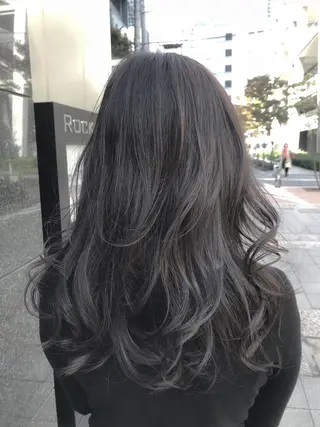 セミロング カラー 【透明感、艶髪】西村 有司のヘアスタイル