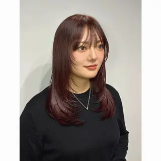 ミディアム カラー 大久保 瑠泉のヘアスタイル