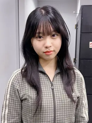 セミロング レイヤーカット sauのヘアスタイル