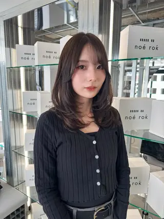 ミディアム カラー レイヤーカット🪽‪ Natsuki🤍のヘアスタイル